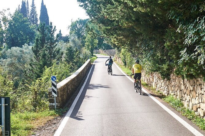 Tuscany Bike Tour with Wine, Oil and Food in the Florentine Hills - What the guides add to the ride