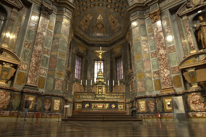 Uffizi Gallery Small Group Tour with Guide - From Botticelli to Leonardo and Raphael