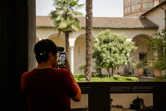 Unveil the Masterpiece: Guided Tour of Da Vinci's Last Supper - Inside the refectory with Leonardo’s masterpiece