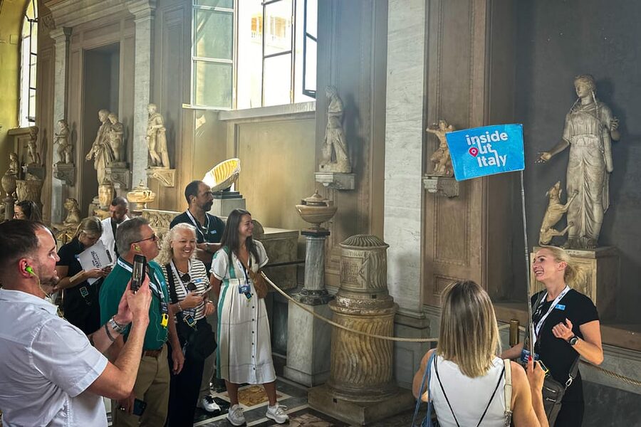 Vatican Museums, Sistine Chapel and St. Peter's Guided Tour - Why a guide helps inside the Vatican Museums