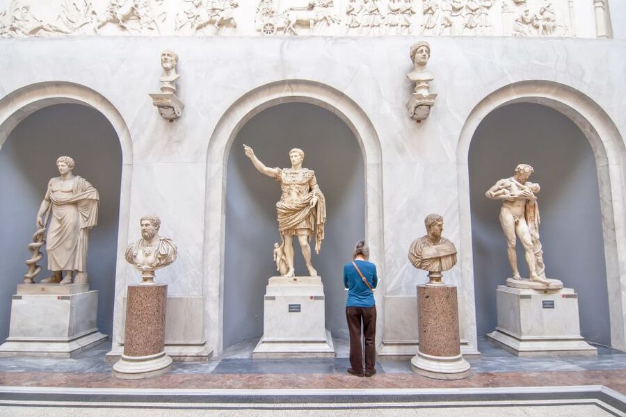 Vatican: Museums & Sistine Chapel Entrance Ticket - The optional audio guide and touring alone