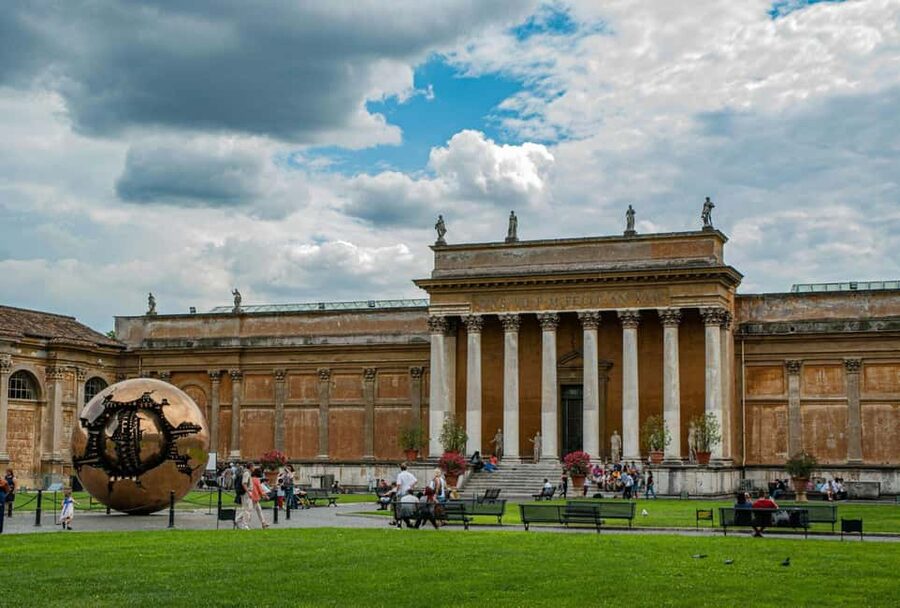 Vatican Museums & Sistine Chapel Tour with Optional Basilica - Which guide style will suit you