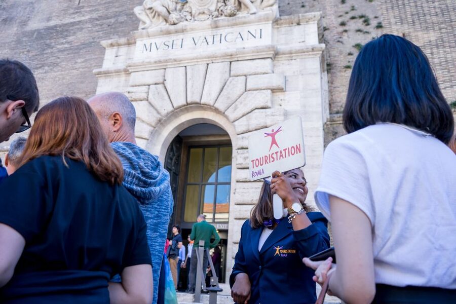 Vatican: Sistine Chapel and Vatican Museums Guided Tour - Value compared with going alone