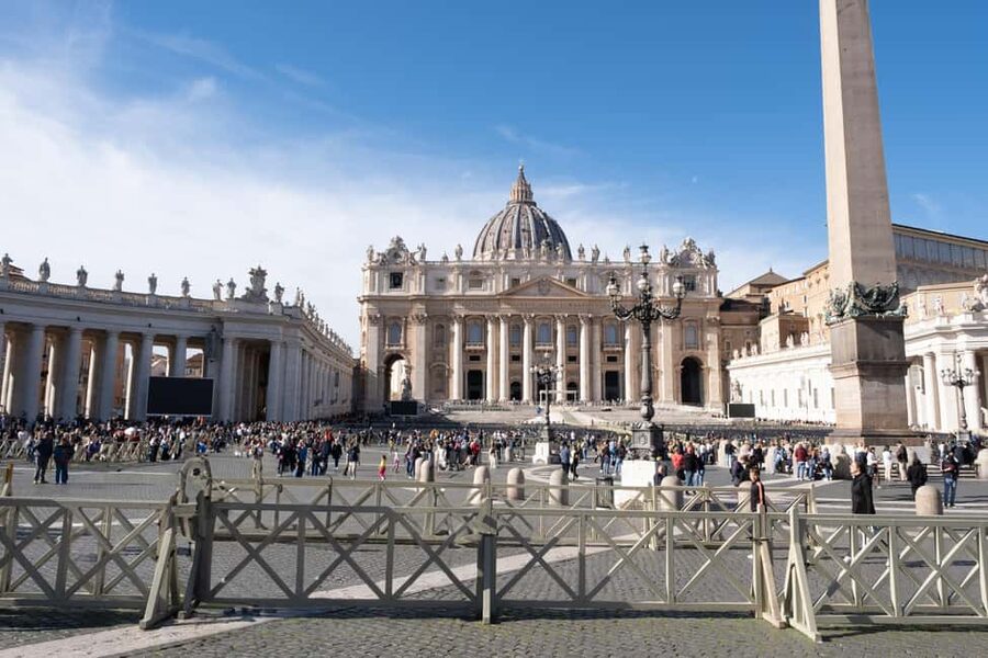 Vatican: St. Peter’s Basilica & Dome Ticket with Audioguide - Why the dome is worth the effort