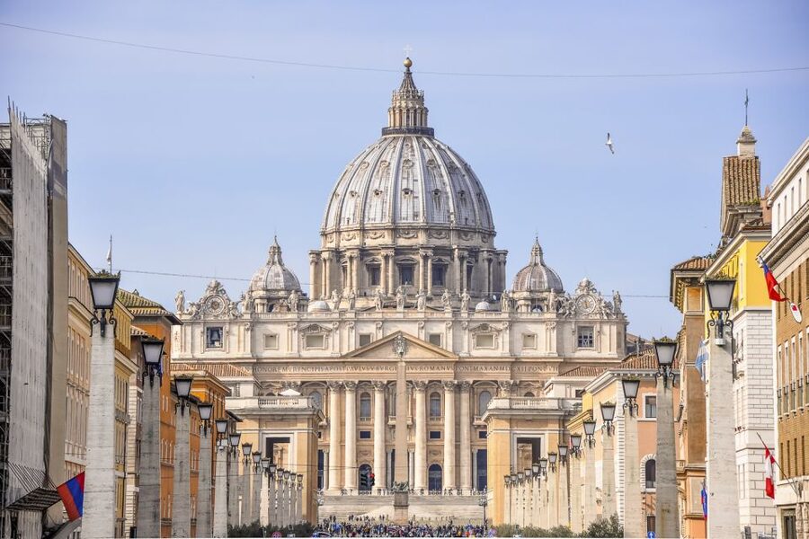 Vatican: Vatican Museums Sistine Chapel Skip-the-Line Ticket - The Ancient Rome multimedia video