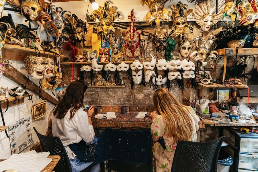 Venice: Carnival Mask Workshop - Why the paper-mâché matters