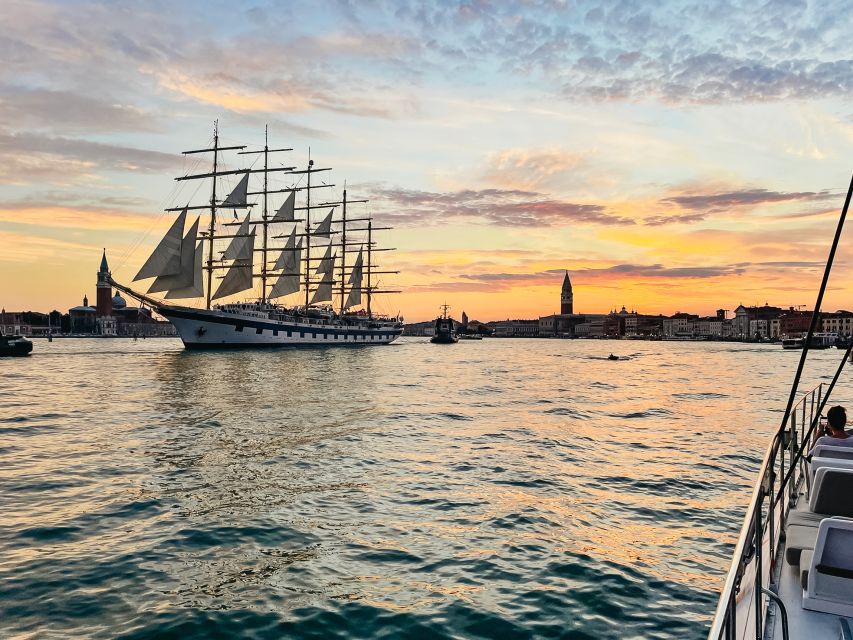 Venice: Catamaran Sunset Jazz Cruise with Aperitivo - Booking and timing advice