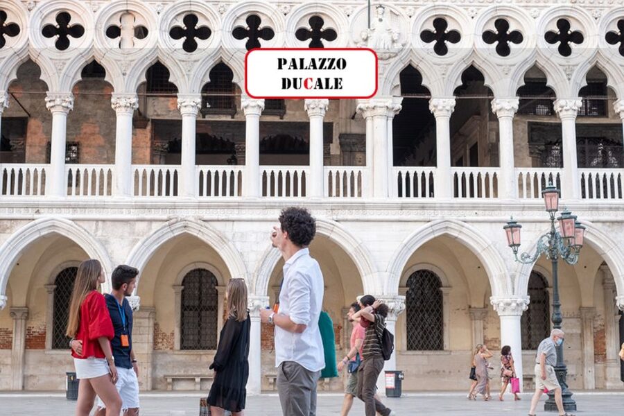 Venice: City Center Historical Guided Walking Tour - Rialto Bridge above the Grand Canal