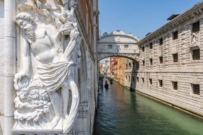 Venice: Doge Palace Guided Tour & Secret Itineraries Option - What this Doge’s Palace tour is really about