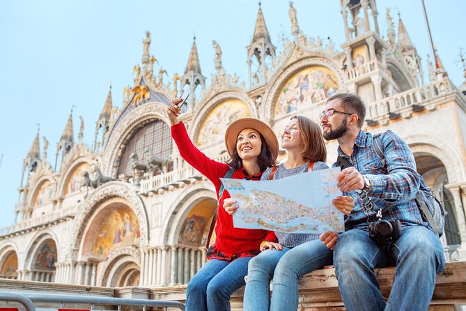Venice: Doge's Palace and St. Mark's Basilica Guided Tour - Meeting beside Doge’s Palace