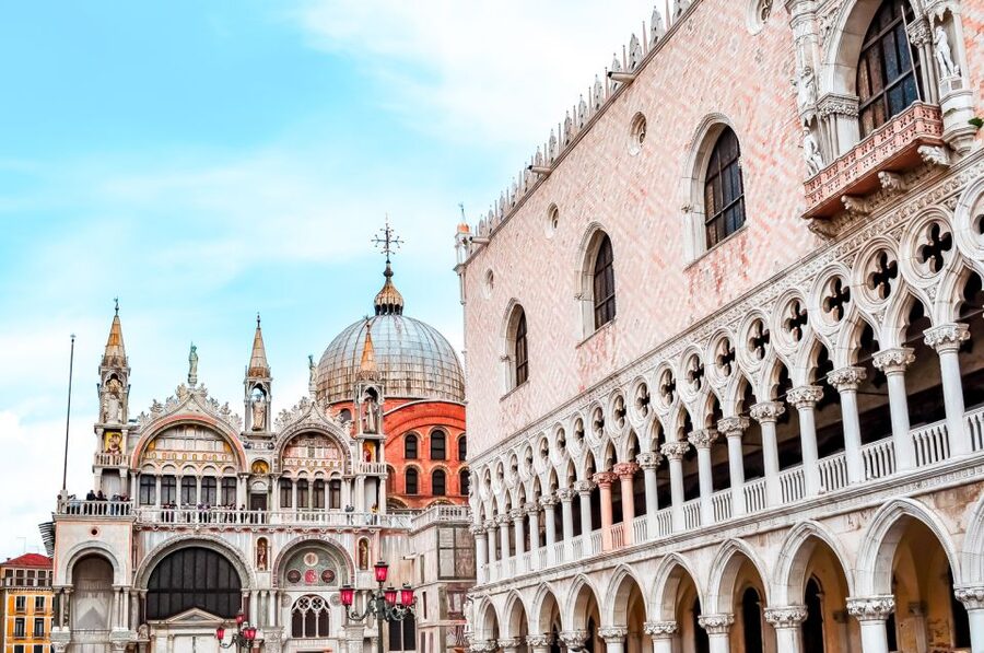 Venice: Doge's Palace and St. Mark's Basilica Tour - Entering the Doge’s Palace