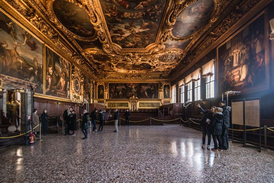 Venice: Doge's Palace, Bridge of Sighs & Prisons Guided Tour - The New Prisons and Venice’s darker side