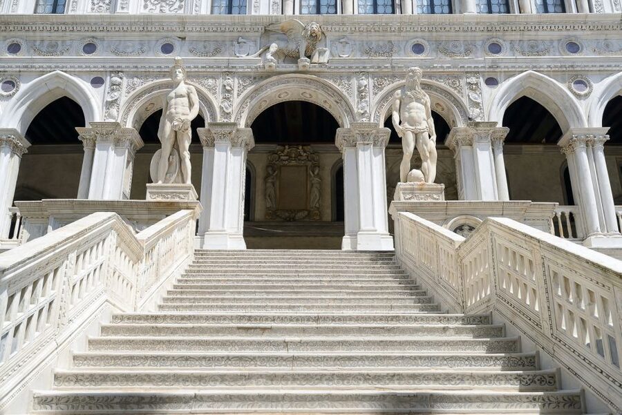Venice: Doge's Palace Reserved Entry Ticket - Armory, Prisons, and the Bridge of Sighs