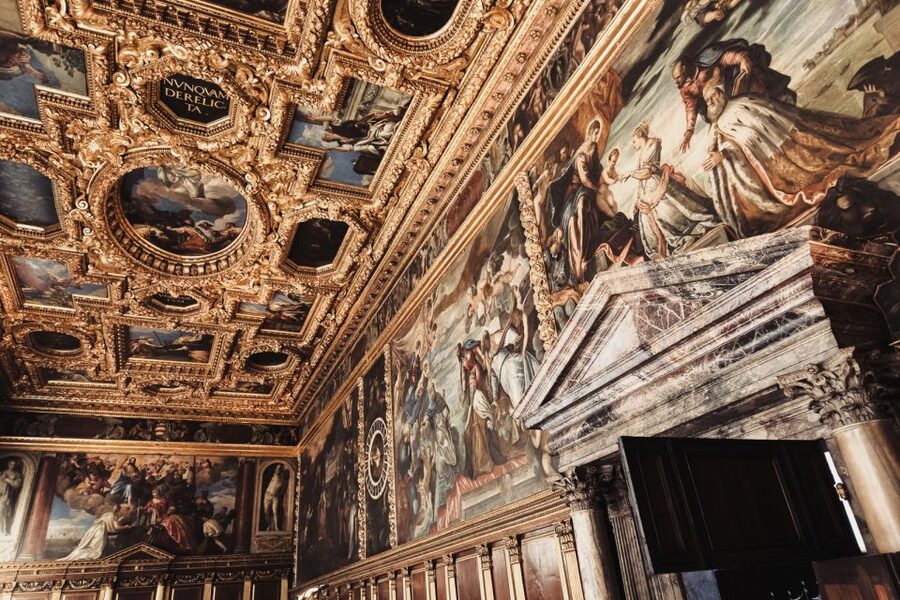 Venice: Doge's Palace & St Mark's Tour with Upgrade Option - The guides make the difference