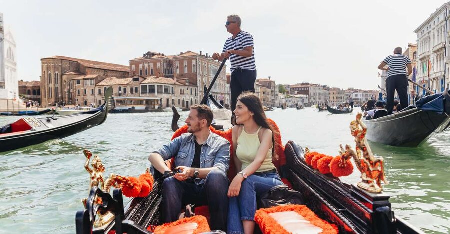 Venice: Grand Canal Gondola Ride with App Commentary - Meeting near St. Mark’s Square