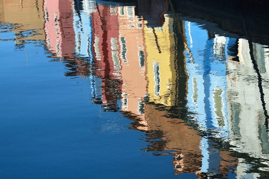 Venice Islands: Murano Glass & Burano Colors Guided Visit - Who should book this island outing?