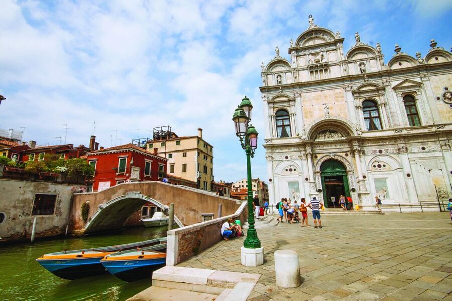 Venice: Morning Walking Tour - Doge’s Palace and the machinery of Venice