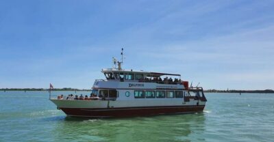 Murano & Burano Panoramic Boat Tour w/ Glassblowing