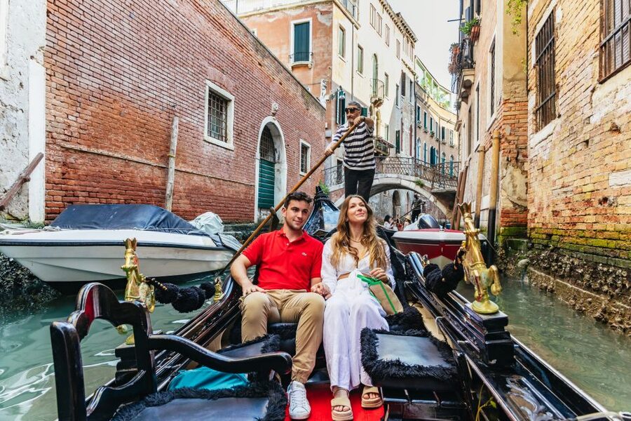 Venice: Private Gondola Ride along Grand Canal - The Gondola Gallery before or around your ride
