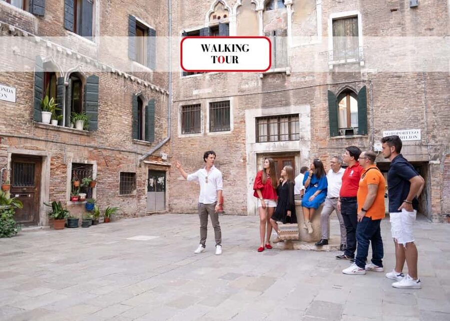 Venice: Rialto Bridge & Offbeat Unusual Venice Walking Tour - Who should book this walk?