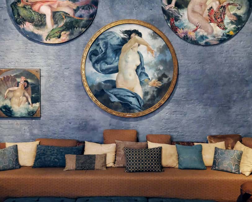 Venice: Rialto Bridge & Offbeat Unusual Venice Walking Tour - Casanova’s house and the stories behind the streets