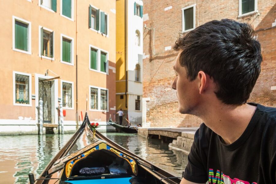 Venice: Shared Gondola Ride Across the Grand Canal - What This Gondola Ride Is Really Like