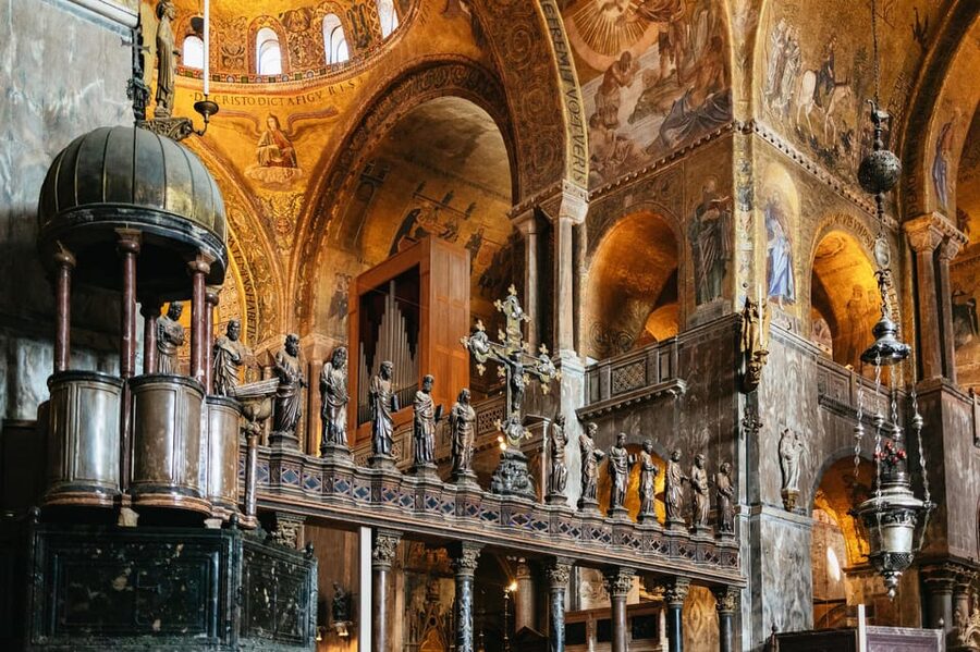 Venice: St. Mark's Basilica & Doge's Palace Tour with Ticket - Two hours inside Doge’s Palace