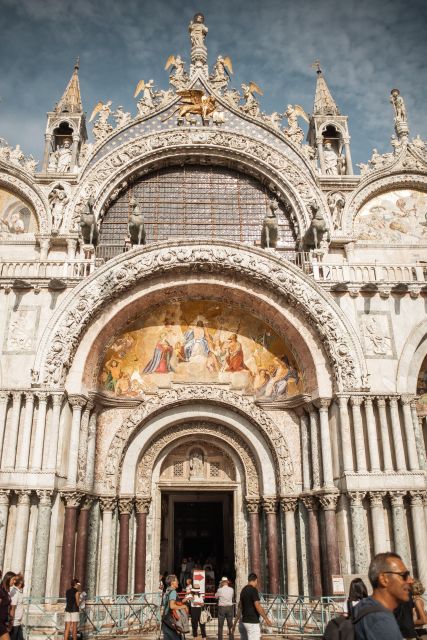 Venice: St. Mark's Basilica Skip-the-Line Entry & Audioguide - The basilica’s exterior: marble, columns, and carved stories