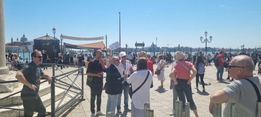 Venice: St. Mark's Basilica Ticket with Audio Guide - What the skip-the-line entry really saves