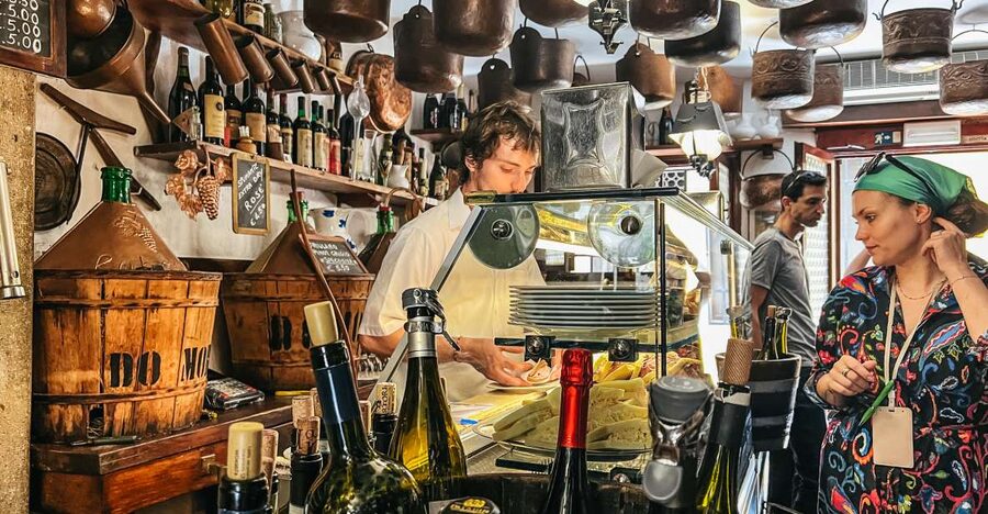 Venice: Street Food Tour with a Local Guide and Tastings - Cicchetti in Venice’s Small Neighborhood Bars