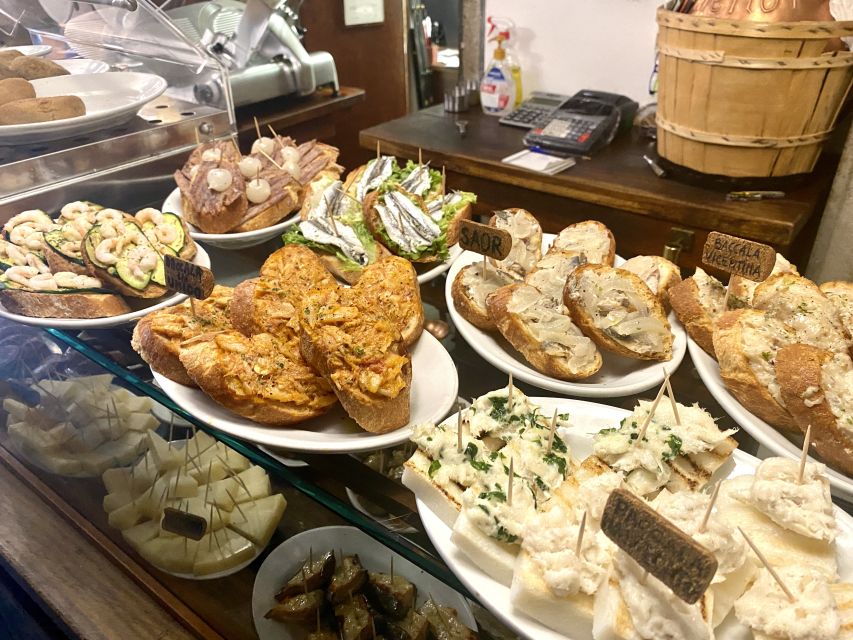 Venice: Street Food Tour with a Local Guide and Tastings - Ending in Campo Santa Margherita