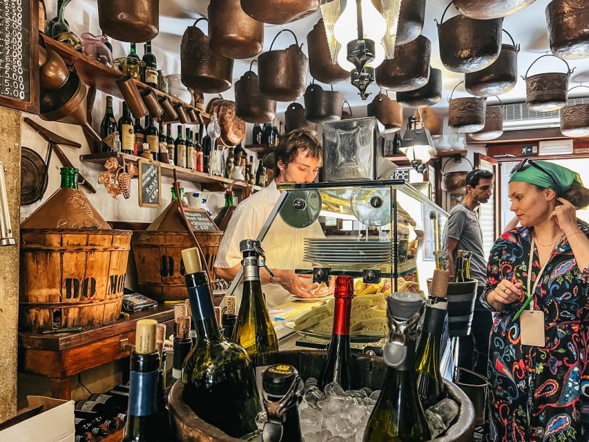 Venice: Street Food Tour with a Local Guide and Tastings - Drinks, Dietary Needs, and Practical Limits