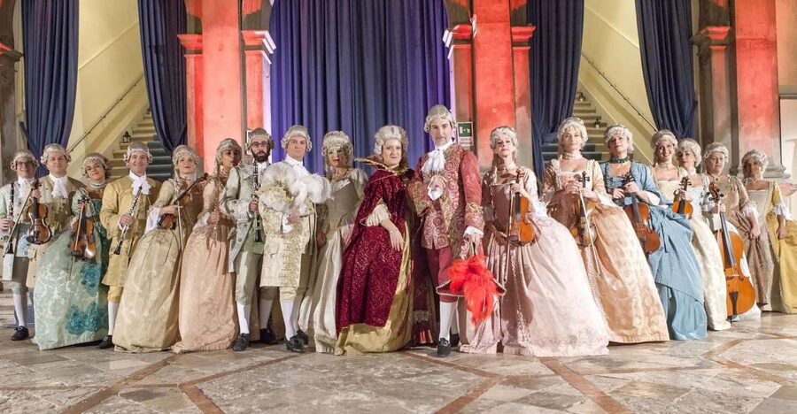 Venice: Vivaldi’s Four Seasons Live Classical Music Concert - The musicians and the solo violin