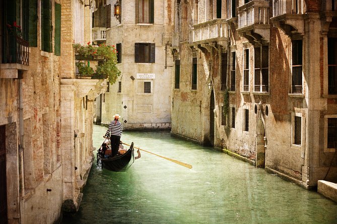 Venice Walking Tour and Gondola Ride - What this Venice tour really offers