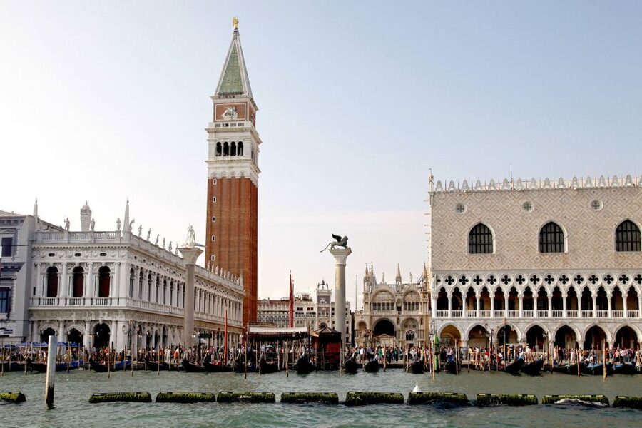 Venice: Walking tour, Doge Palace, & St. Mark's Basilica - Meeting point and what to expect before departure