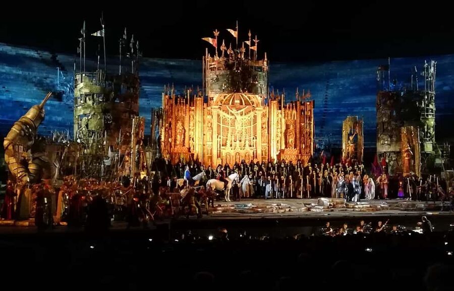 Verona: Arena di Verona Opera Ticket - Subtitles, sound, and following the story
